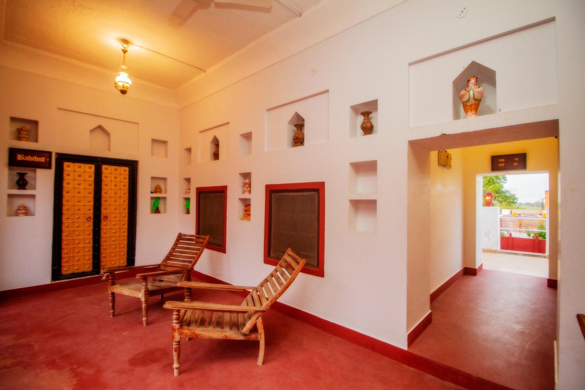 Amritara Chandra Mahal Haveli, Bharatpur Exterior photo