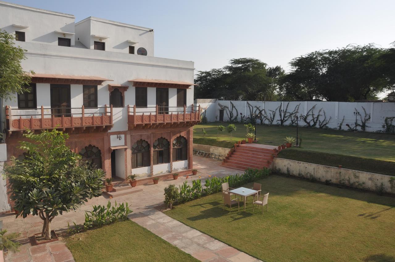 Amritara Chandra Mahal Haveli, Bharatpur Exterior photo